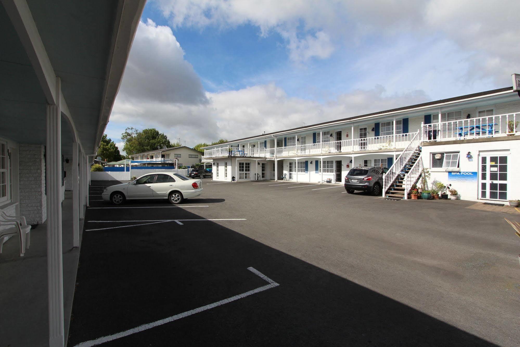 Boundary Court Motor Inn Hamilton Dış mekan fotoğraf